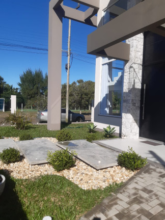 Imagem Casa com 3 Quartos à Venda, 280 m² em Curumim - Capão Da Canoa