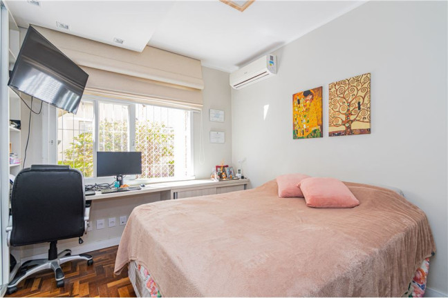 Imagem Apartamento com 2 Quartos à Venda, 60 m² em Menino Deus - Porto Alegre