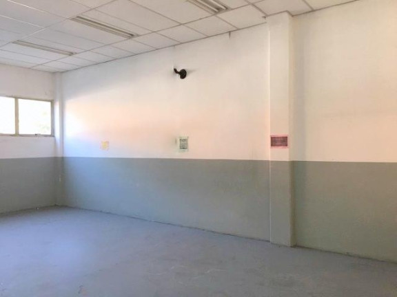 Imagem Galpão para Alugar, 2.758 m² em Jardim Alvorada - Jandira