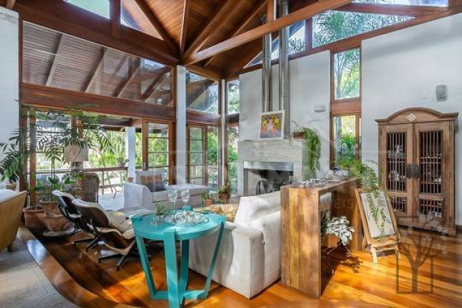 Imagem Casa com 4 Quartos à Venda, 530 m² em João Paulo - Florianópolis Imagem Casa com 4 Quartos à Venda, 530 m² em João Paulo - Florianópolis