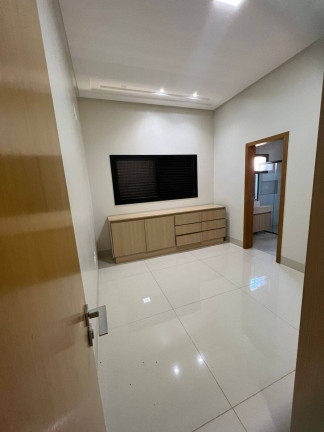 Imagem Casa com 4 Quartos à Venda, 245 m² em Residencial Anaville - Anápolis