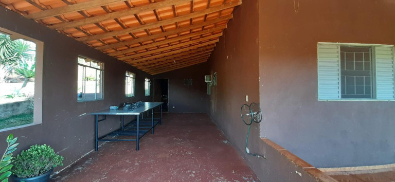 Imagem Chácara com 3 Quartos à Venda, 1.000 m² em área Rural De Londrina - Londrina Imagem Chácara com 3 Quartos à Venda, 1.000 m² em área Rural De Londrina - Londrina