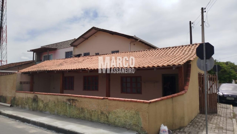 Imagem Casa com 1 Quarto à Venda, 138 m² em Centro - Balneário Barra Do Sul Imagem Casa com 1 Quarto à Venda, 138 m² em Centro - Balneário Barra Do Sul