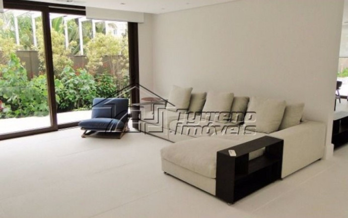 Imagem Casa com 11 Quartos à Venda, 1.632 m² em São Sebastião - São Sebastião Imagem Casa com 11 Quartos à Venda, 1.632 m² em São Sebastião - São Sebastião