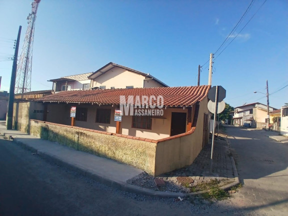 Imagem Casa com 1 Quarto à Venda, 138 m² em Centro - Balneário Barra Do Sul Imagem Casa com 1 Quarto à Venda, 138 m² em Centro - Balneário Barra Do Sul