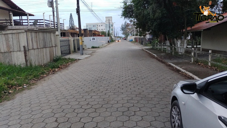 Imagem Terreno à Venda, 250 m² em Centro - Navegantes