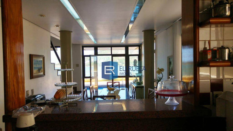 Imagem Casa com 7 Quartos à Venda, 732 m² em Ilha Do Boi - Vitória