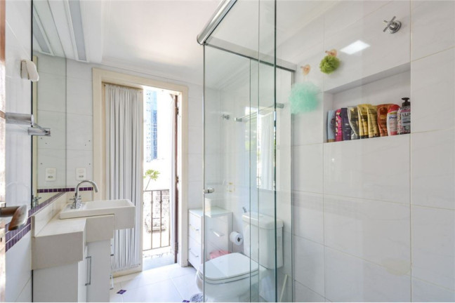 Imagem Apartamento com 3 Quartos à Venda, 136 m² em Itaim Bibi - São Paulo