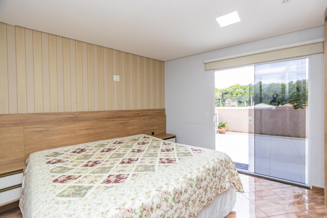 Imagem Sobrado com 3 Quartos à Venda, 240 m² em Jardim Lorenza /lamenha Grande - Almirante Tamandaré Imagem Sobrado com 3 Quartos à Venda, 240 m² em Jardim Lorenza /lamenha Grande - Almirante Tamandaré