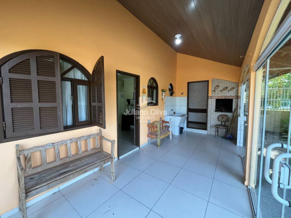 Imagem Casa à Venda, 266 m² em Barra Do Sai - Itapoá Imagem Casa à Venda, 266 m² em Barra Do Sai - Itapoá