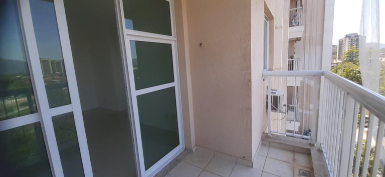 Imagem Apartamento com 2 Quartos à Venda, em Jacarepaguá - Rio De Janeiro Imagem Apartamento com 2 Quartos à Venda, em Jacarepaguá - Rio De Janeiro