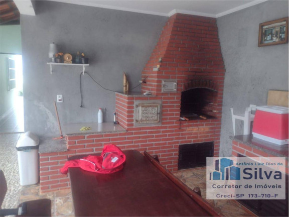 Imagem Casa com 5 Quartos à Venda, 600 m²