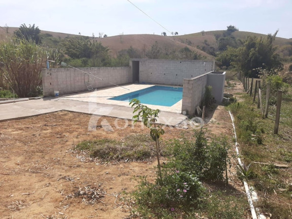 Imagem Chácara com 4 Quartos à Venda, 300 m² em Centro - Paraibuna