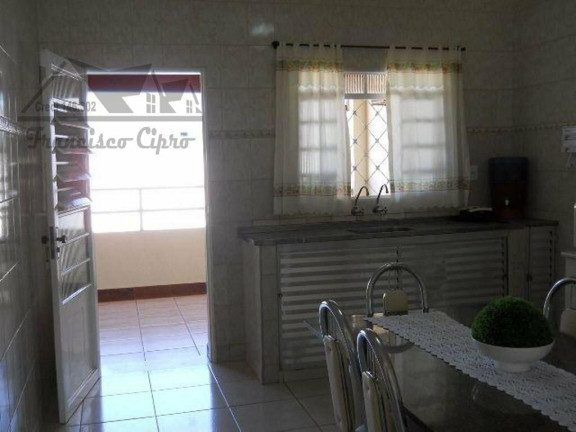 Imagem Sobrado com 3 Quartos à Venda, 212 m² em Jardim Independência - Guaratinguetá Imagem Sobrado com 3 Quartos à Venda, 212 m² em Jardim Independência - Guaratinguetá