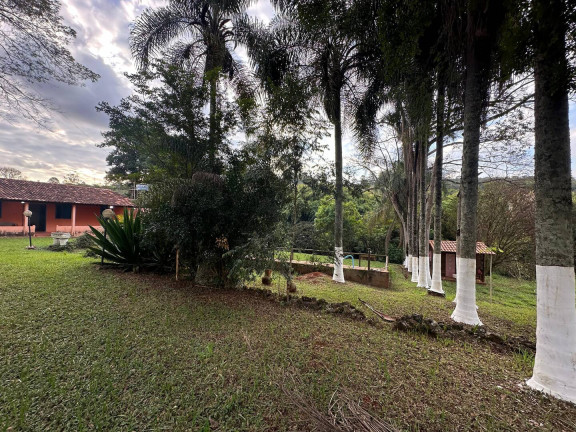 Imagem Chácara com 4 Quartos à Venda, 2.000 m² em Parque Do Lago - Itatiaiuçu