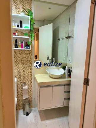 Imagem Imóvel com 2 Quartos à Venda, 70 m² em Centro - Guarapari