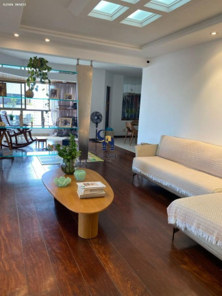 Imagem Apartamento com 4 Quartos à Venda, 226 m² em Chame-chame - Salvador Imagem Apartamento com 4 Quartos à Venda, 226 m² em Chame-chame - Salvador
