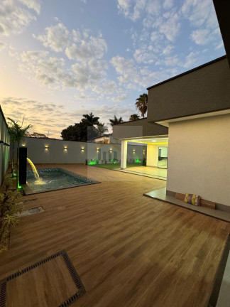 Imagem Casa com 3 Quartos à Venda, 200 m² em Parque Das Flores - Goiânia Imagem Casa com 3 Quartos à Venda, 200 m² em Parque Das Flores - Goiânia