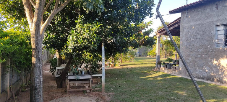 Imagem Chácara com 2 Quartos à Venda, 1.080 m² em Zona Rural - Araçoiaba Da Serra