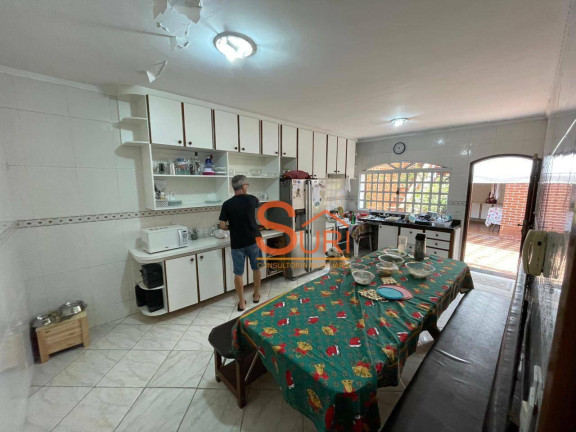 Imagem Casa com 3 Quartos à Venda, 300 m² em Vila Scarpelli - Santo André Imagem Casa com 3 Quartos à Venda, 300 m² em Vila Scarpelli - Santo André