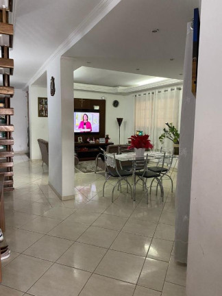 Imagem Sobrado com 3 Quartos à Venda, 197 m² em Vila Monteiro - Poá Imagem Sobrado com 3 Quartos à Venda, 197 m² em Vila Monteiro - Poá