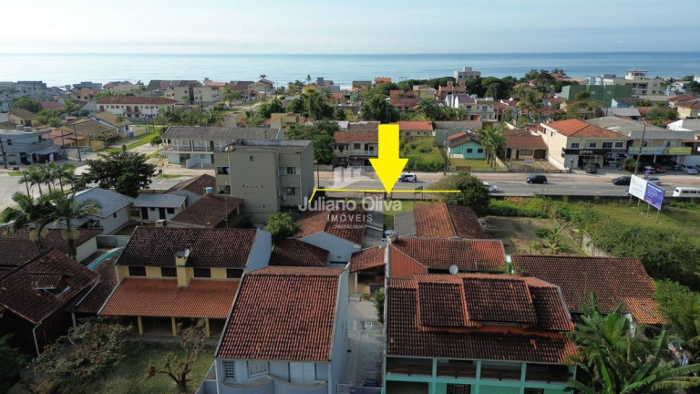 Imagem Casa com 6 Quartos à Venda, 190 m² em Cambiju - Itapoá