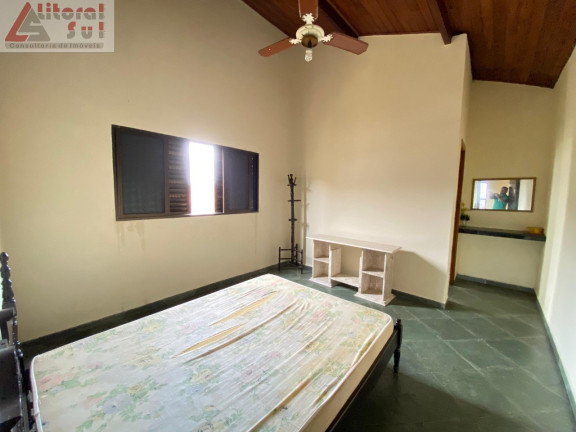Imagem Casa com 4 Quartos à Venda, 180 m² em Mirim - Praia Grande Imagem Casa com 4 Quartos à Venda, 180 m² em Mirim - Praia Grande
