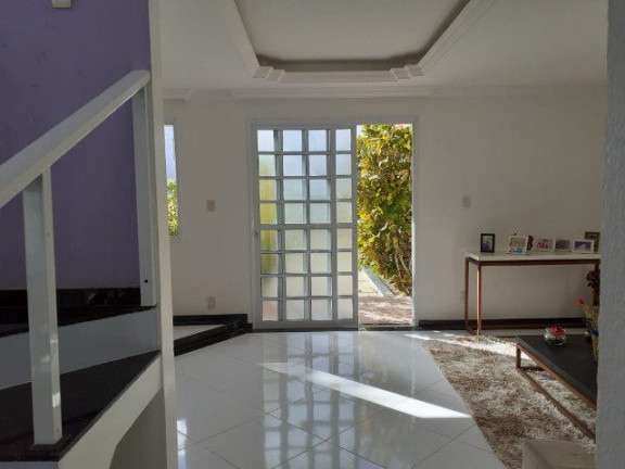 Imagem Casa com 4 Quartos à Venda, 242 m² em Abrantes - Camaçari