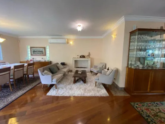 Casa com 3 Quartos à Venda, 220 m² em Vila Cordeiro - São Paulo