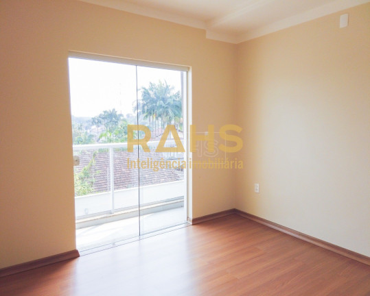 Imagem Casa com 3 Quartos à Venda, 154 m² em Bom Retiro - Joinville Imagem Casa com 3 Quartos à Venda, 154 m² em Bom Retiro - Joinville