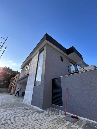 Imagem Casa com 3 Quartos à Venda,  em Varginha - Nova Friburgo