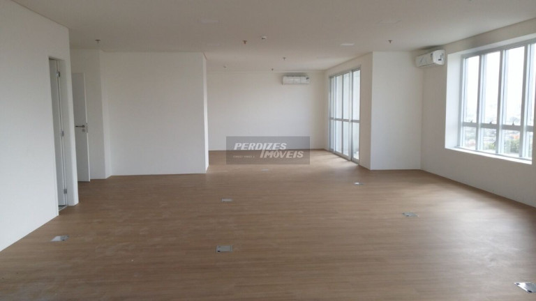 Imóvel Comercial à Venda ou Locação, 123 m² em água Branca - São Paulo