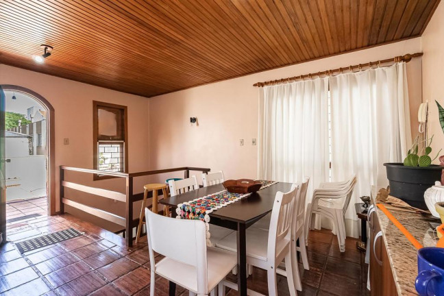 Imagem Apartamento com 3 Quartos à Venda, 226 m² em Petrópolis - Porto Alegre