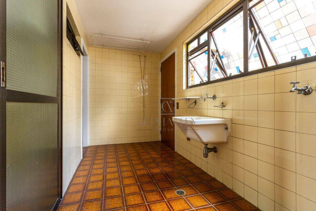 Imagem Apartamento com 3 Quartos à Venda, 168 m² em Alphaville - Barueri Imagem Apartamento com 3 Quartos à Venda, 168 m² em Alphaville - Barueri