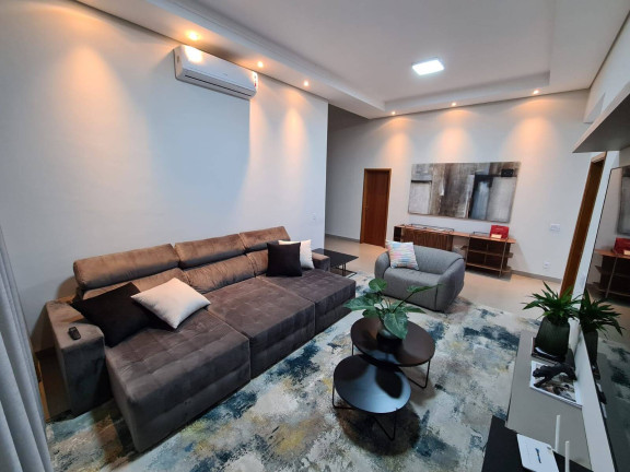 Imagem Casa com 3 Quartos à Venda, 350 m² em Bauru Imagem Casa com 3 Quartos à Venda, 350 m² em Bauru