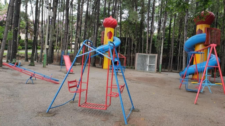 Imagem Casa com 4 Quartos à Venda, 495 m² em Condomínio Flamboyant - Atibaia Imagem Casa com 4 Quartos à Venda, 495 m² em Condomínio Flamboyant - Atibaia