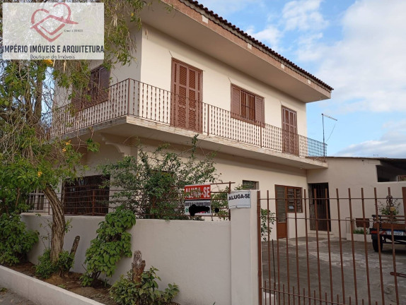 Casa com 4 Quartos para Alugar,  em Indaiá - Caraguatatuba