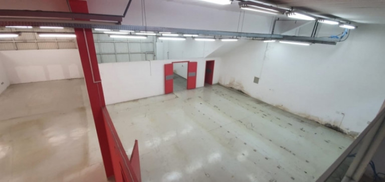 Imagem Casa para Alugar, 800 m² em Jardim Dos Camargos - Barueri
