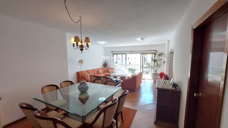 Imagem Imóvel com 4 Quartos à Venda, 158 m² em Moema - São Paulo Imagem Imóvel com 4 Quartos à Venda, 158 m² em Moema - São Paulo