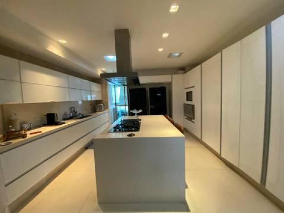 Imagem Apartamento com 4 Quartos à Venda, 301 m² em Barra Da Tijuca - Rio De Janeiro
