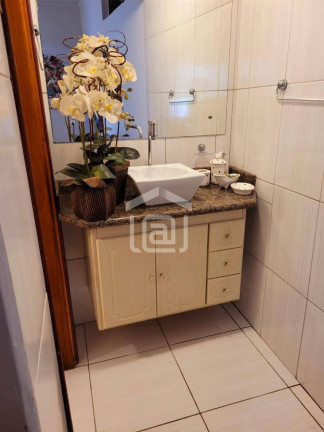 Imagem Casa com 3 Quartos à Venda, 170 m² em Vila Nova - Poços De Caldas
