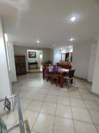 Imagem Casa com 3 Quartos à Venda, 249 m² em Aeroporto - Araçatuba