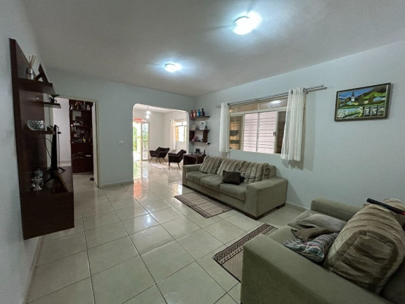 Imagem Casa com 3 Quartos à Venda, 191 m² em Setor Sudoeste - Goiânia Imagem Casa com 3 Quartos à Venda, 191 m² em Setor Sudoeste - Goiânia