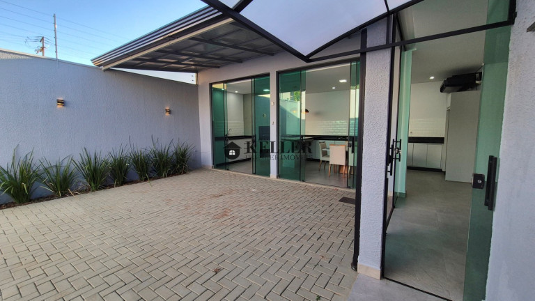Imagem Casa com 3 Quartos à Venda, 300 m² em Jardim Tarobá - Foz Do Iguaçu Imagem Casa com 3 Quartos à Venda, 300 m² em Jardim Tarobá - Foz Do Iguaçu