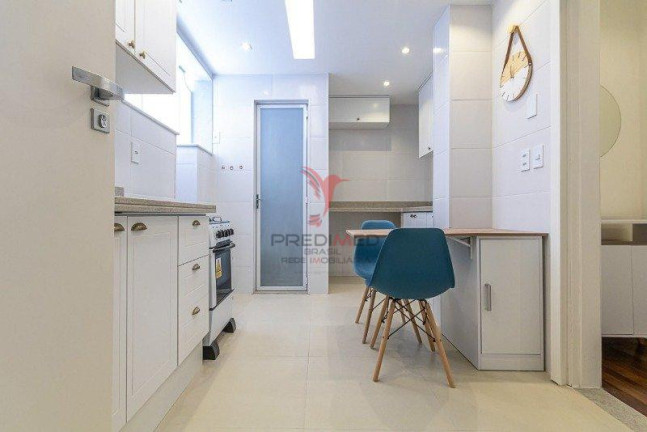 Imagem Apartamento com 2 Quartos à Venda, 80 m² em Copacabana - Rio De Janeiro