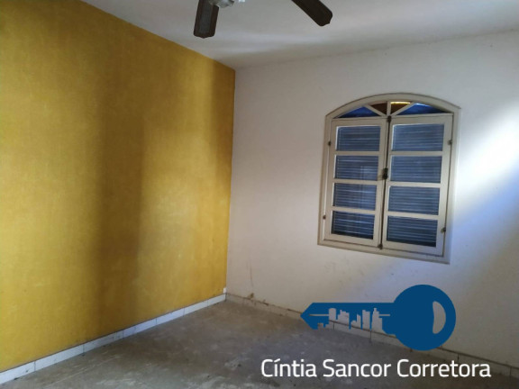 Imagem Casa com 3 Quartos à Venda, em Centro - Campos Dos Goytacazes Imagem Casa com 3 Quartos à Venda, em Centro - Campos Dos Goytacazes