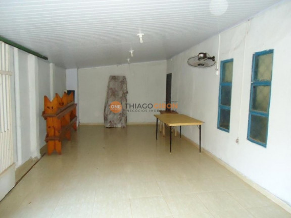 Imagem Casa com 2 Quartos à Venda, 250 m² em Vila Alba - Araçatuba Imagem Casa com 2 Quartos à Venda, 250 m² em Vila Alba - Araçatuba