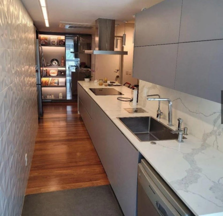 Imagem Imóvel com 2 Quartos à Venda, 151 m² em Leblon - Rio De Janeiro Imagem Imóvel com 2 Quartos à Venda, 151 m² em Leblon - Rio De Janeiro