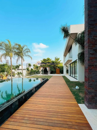 Casa com 5 Quartos à Venda, 2.100 m² em Alpha Zero - Barueri