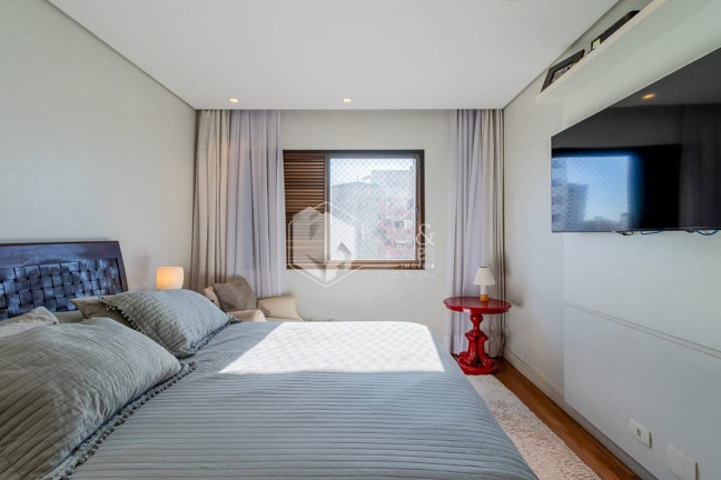 Imagem Apartamento com 4 Quartos à Venda, 261 m² em Real Parque - São Paulo